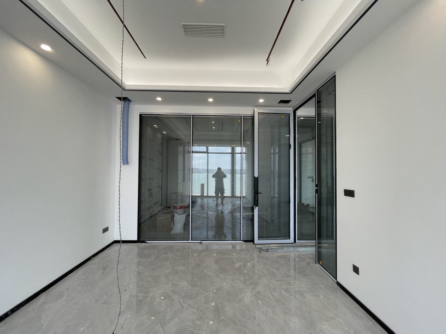 龙光世纪商务中心155m²现代简约风格效果图